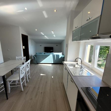 Apartman Andy Matulji Exteriör bild