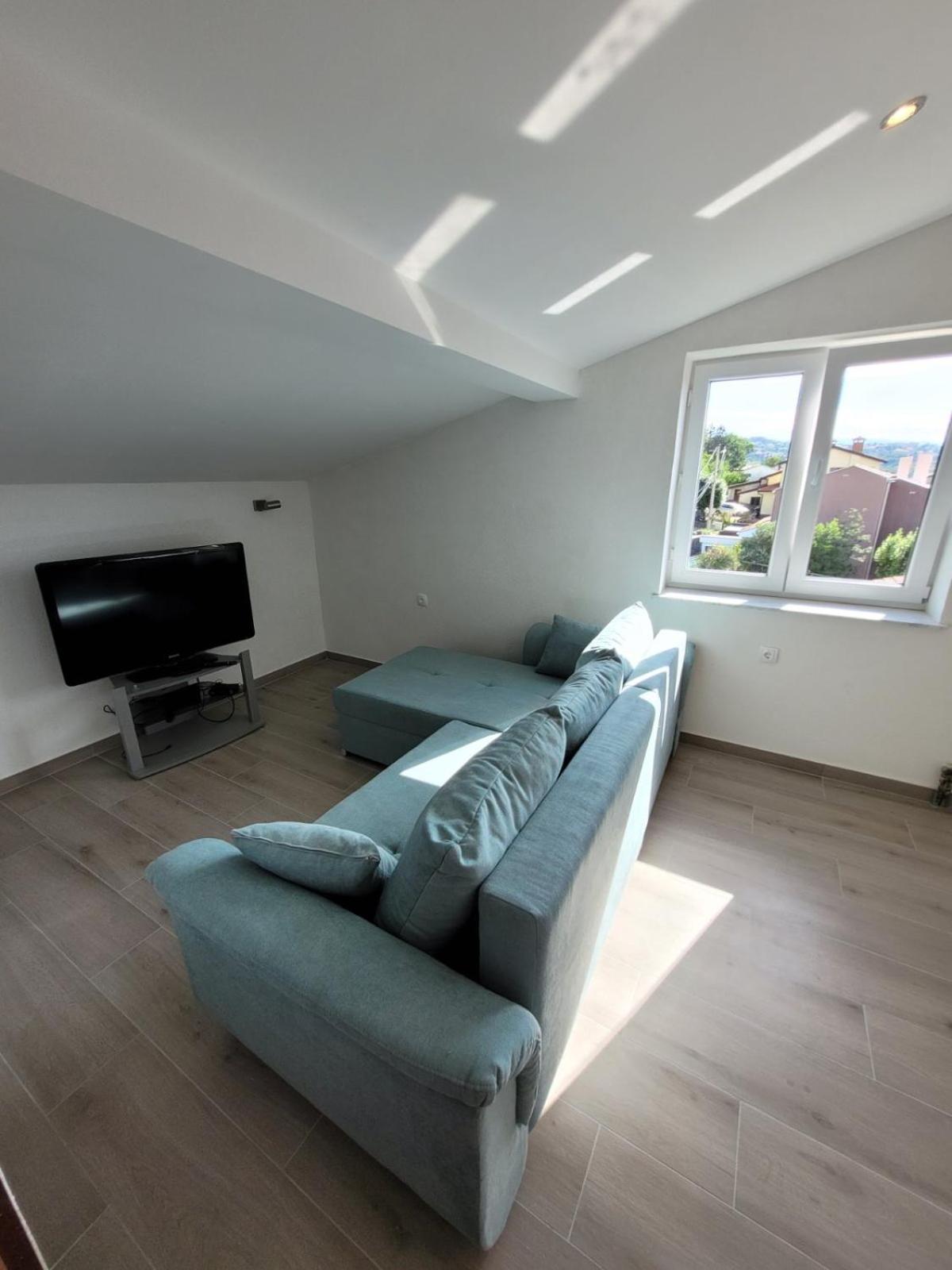 Apartman Andy Matulji Exteriör bild