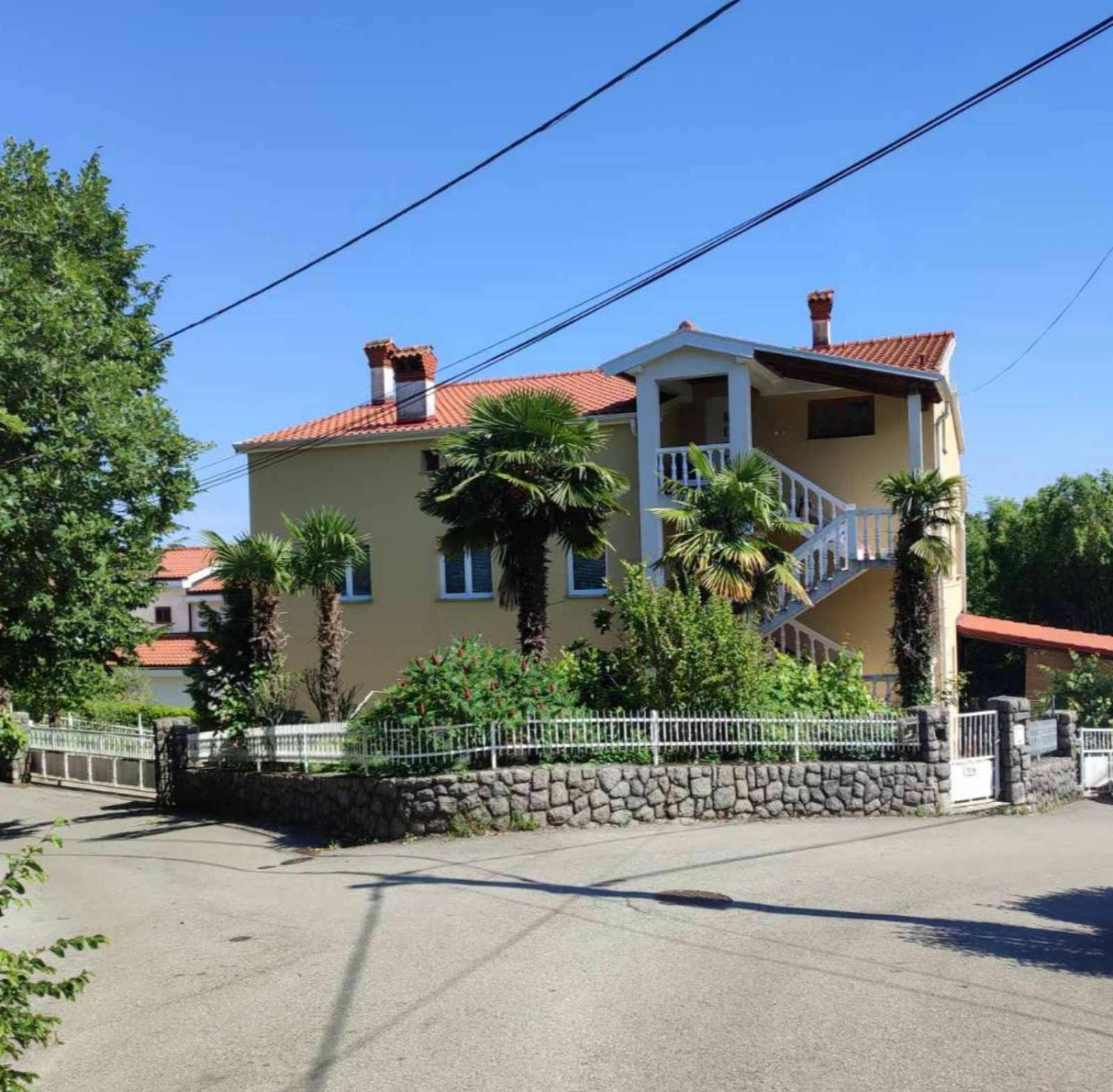 Apartman Andy Matulji Exteriör bild