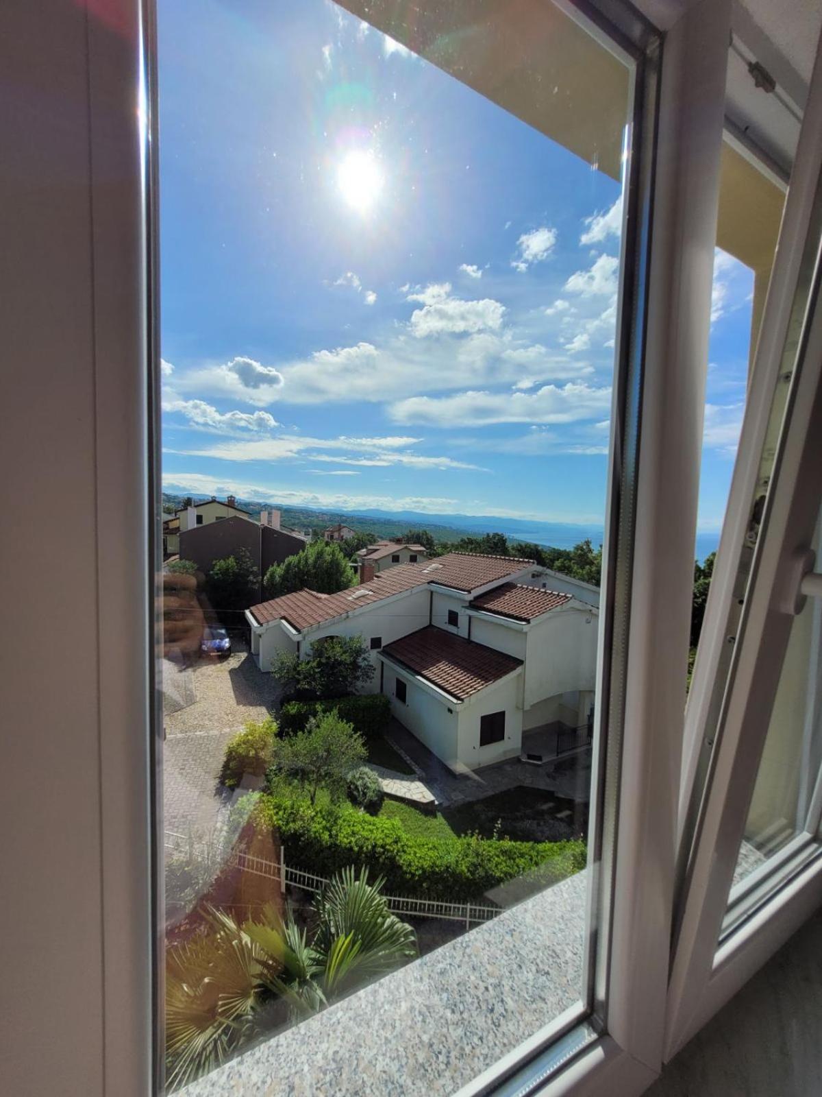 Apartman Andy Matulji Exteriör bild