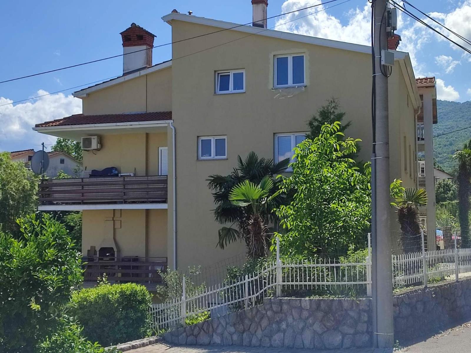 Apartman Andy Matulji Exteriör bild