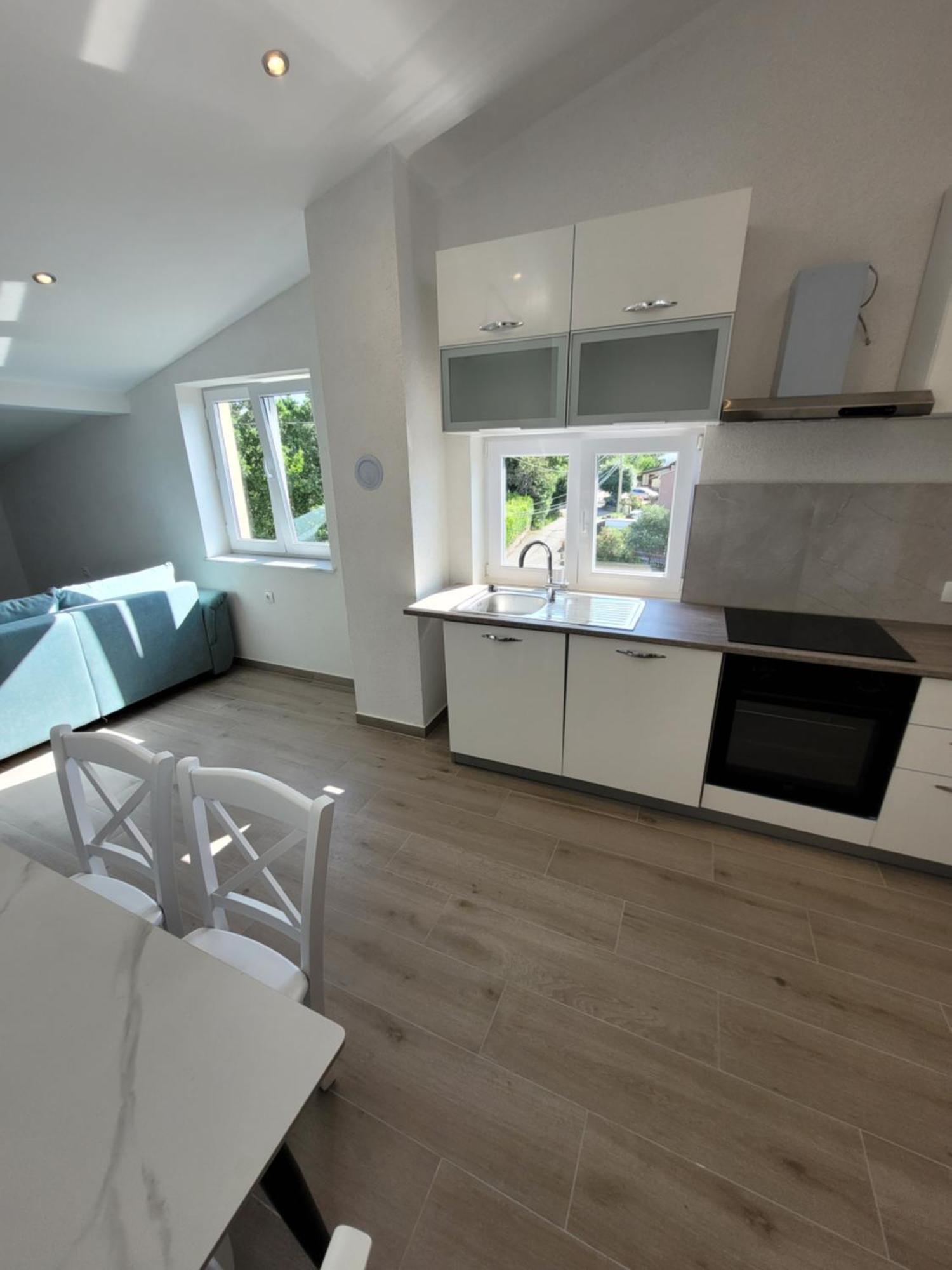 Apartman Andy Matulji Exteriör bild